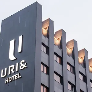 4* 호텔 유리앤